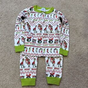 Hanna Andersson Grinch Pajama Set with Green Trim
